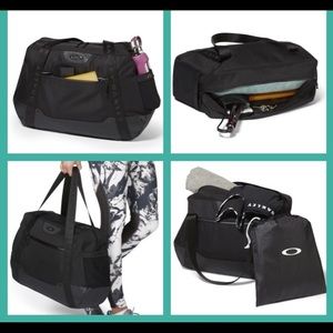 Oakley bag